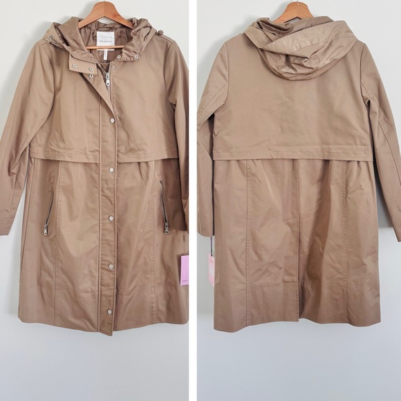Avec Les Filles Jackets & Blazers - NWT Avec Les Filles Hooded Classic Raincoat in Khaki